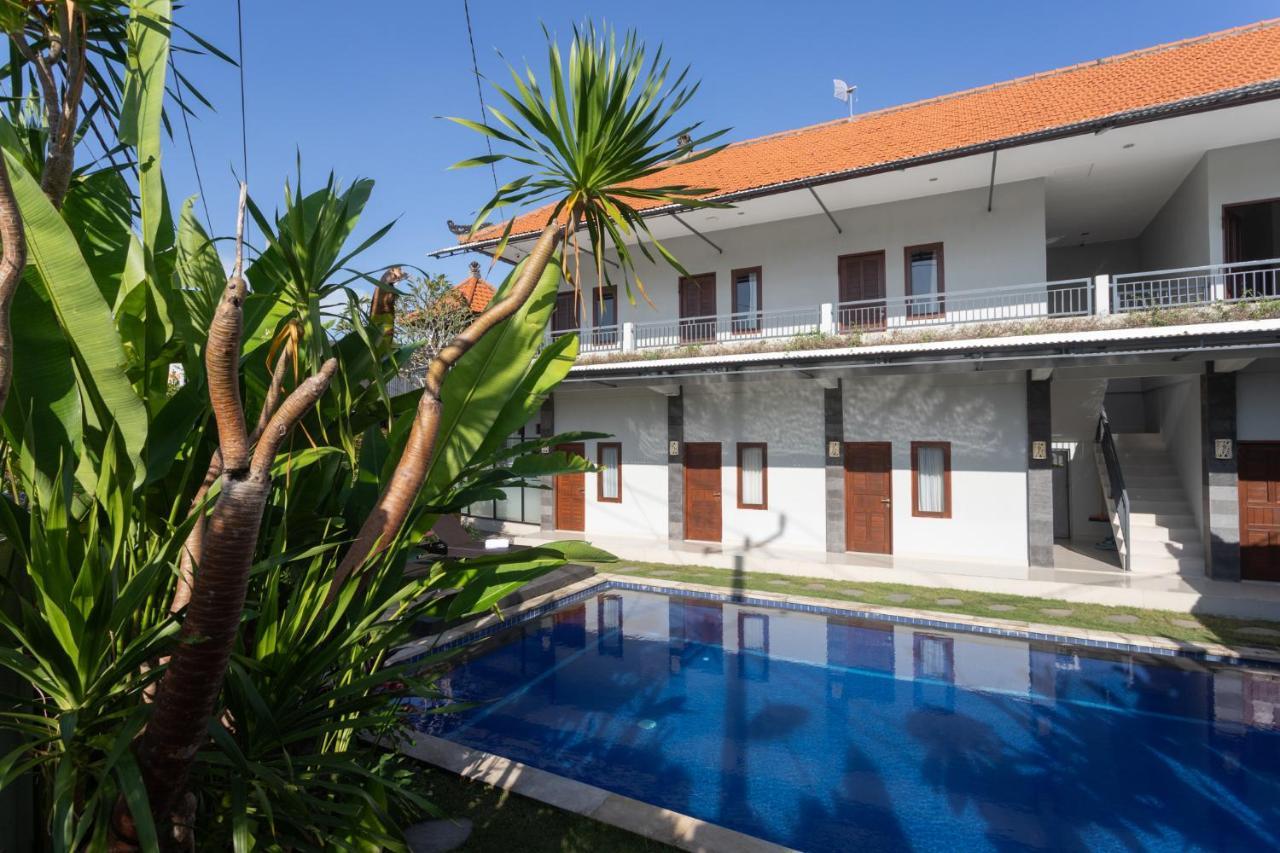 Cempaka Mas Guest House Canggu Exterior foto