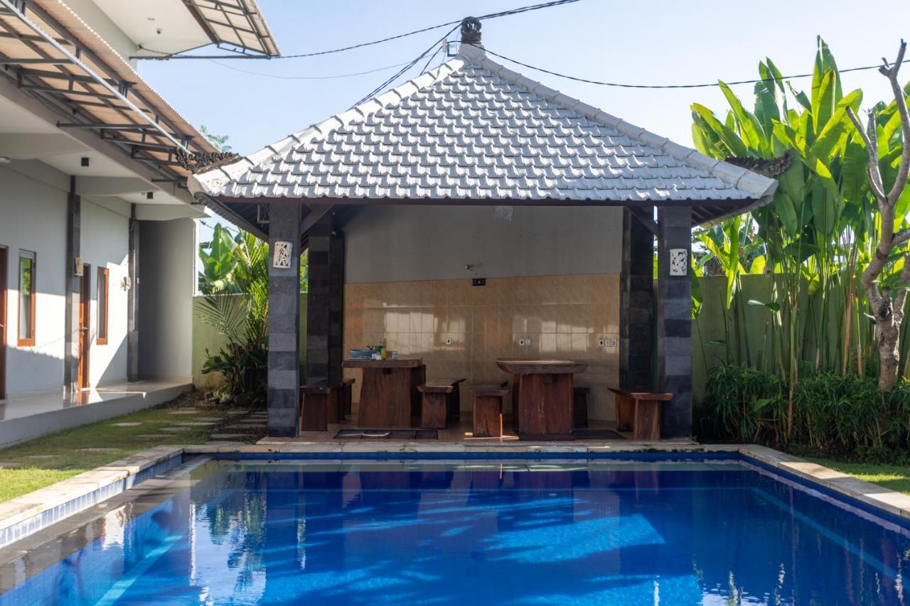 Cempaka Mas Guest House Canggu Exterior foto