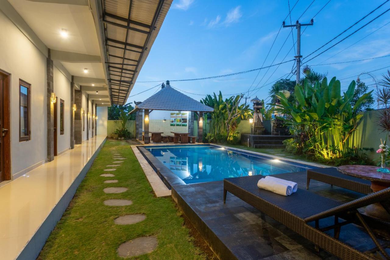 Cempaka Mas Guest House Canggu Exterior foto
