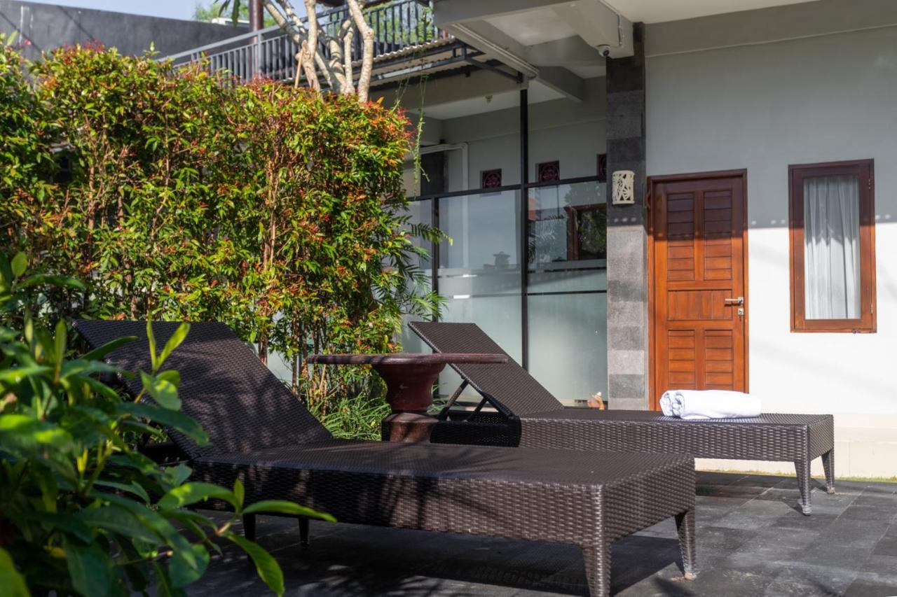 Cempaka Mas Guest House Canggu Exterior foto