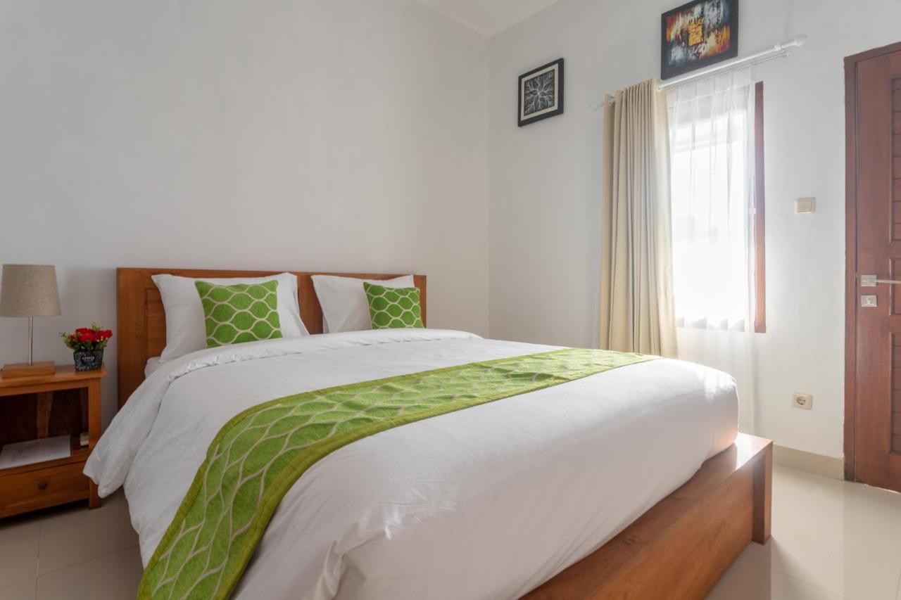 Cempaka Mas Guest House Canggu Exterior foto